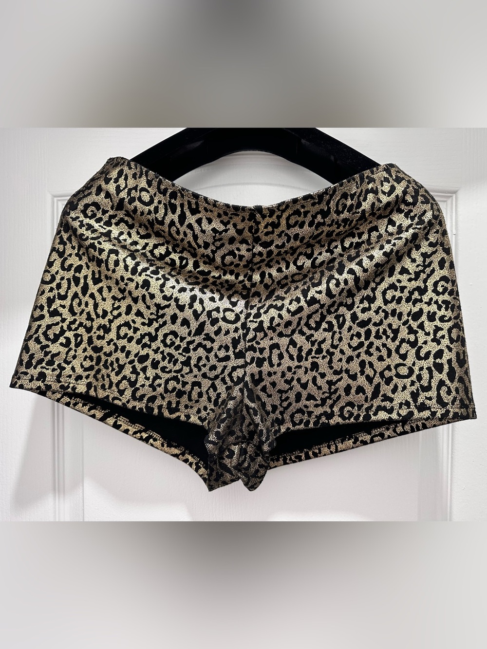 CHARLOTTE RUSSE SHORTS FEATURING METALLIC GOLD AND BLACK LEOPARD PRINT SIZE: XL
